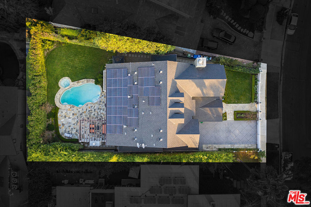 10161 Valley Spring Lane - Photo 42