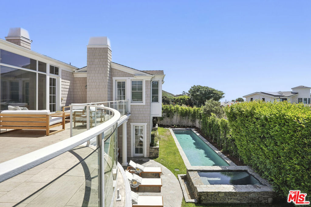 7335 Birdview Avenue - Photo 27