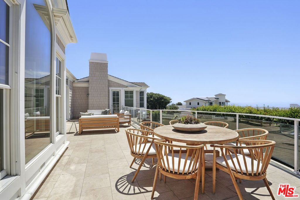 7335 Birdview Avenue - Photo 26