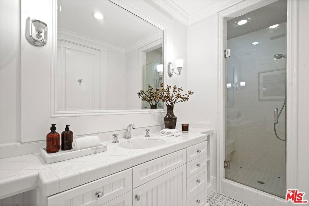 7335 Birdview Avenue - Photo 63