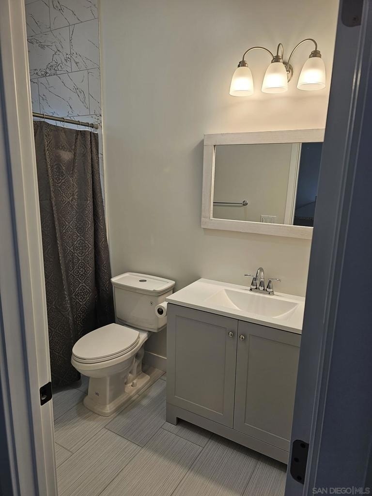 2702 Grove St - Photo 6