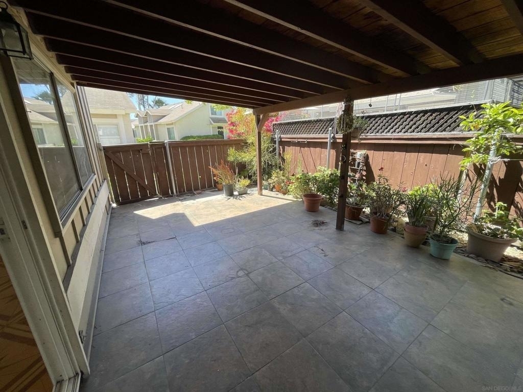 7055 Appian Dr - Photo 24
