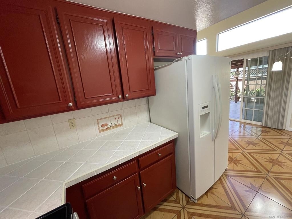 7055 Appian Dr - Photo 8
