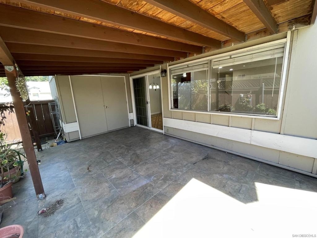 7055 Appian Dr - Photo 0