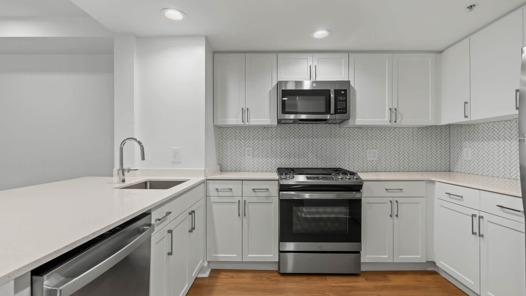 1800 N. Oak St. - Photo 83