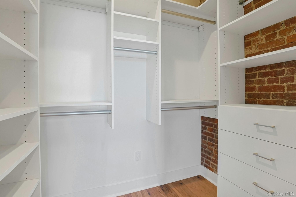 19 Main Street - Photo 15