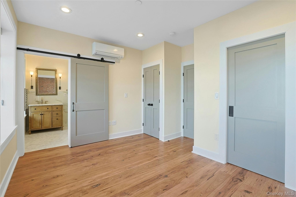19 Main Street - Photo 13