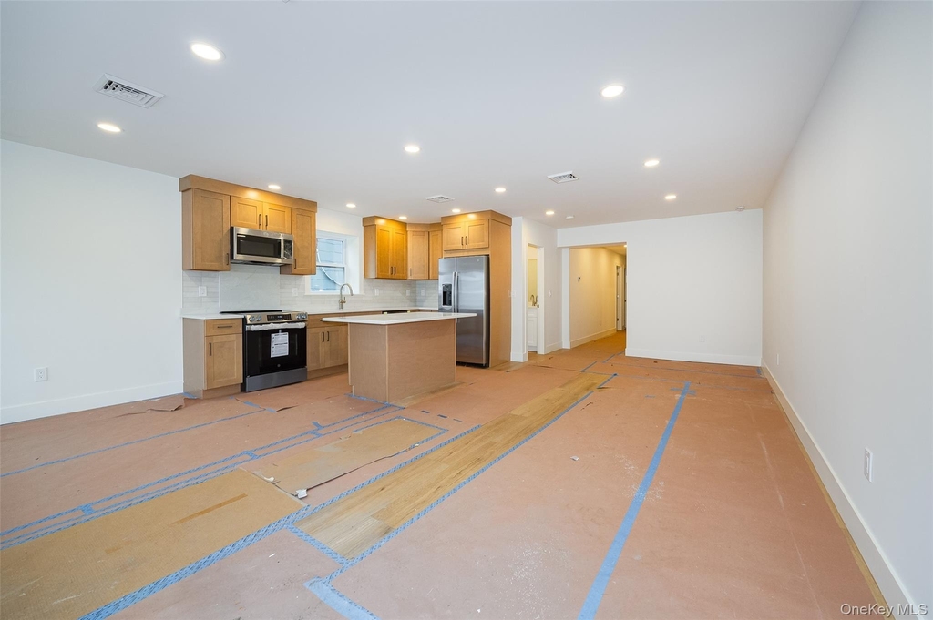 1 Dean Place - Photo 7