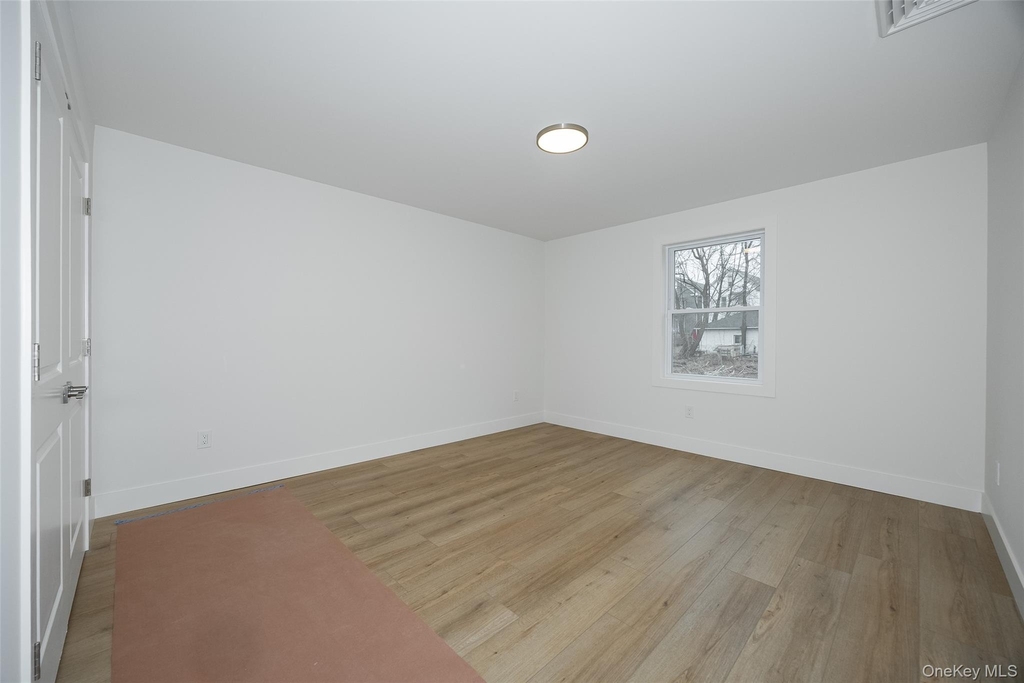 1 Dean Place - Photo 15