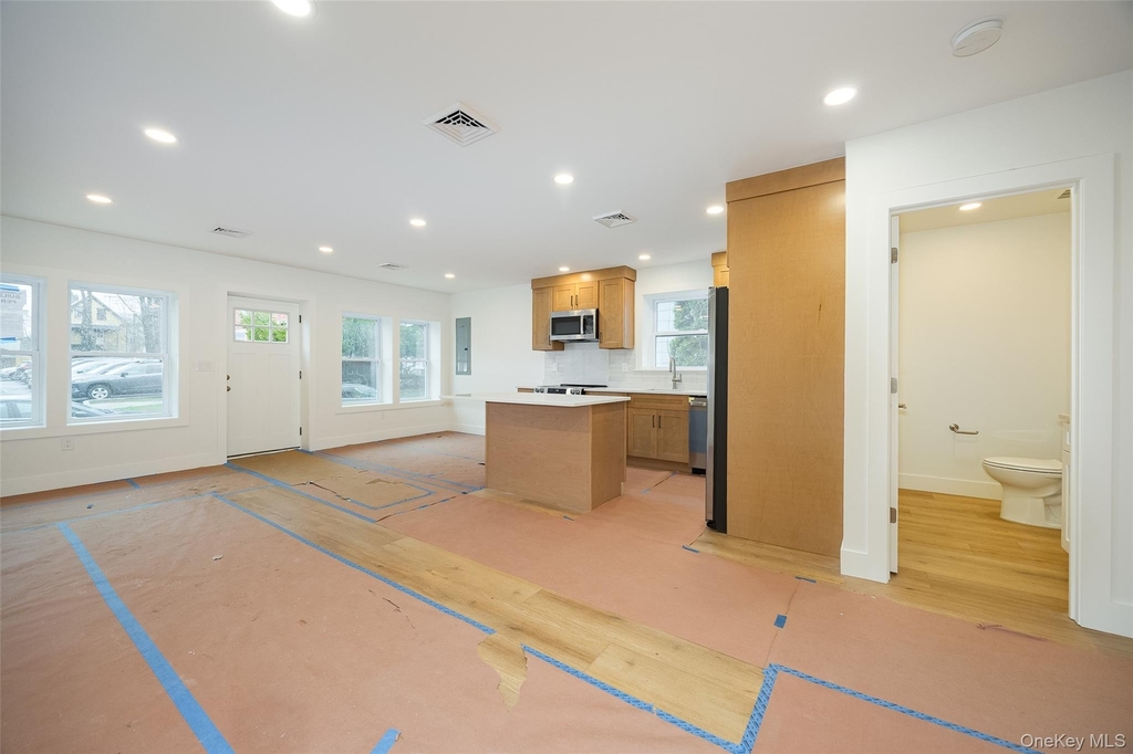 1 Dean Place - Photo 8