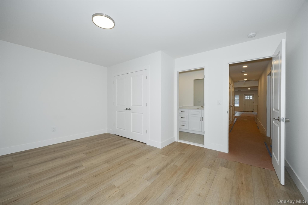 1 Dean Place - Photo 9