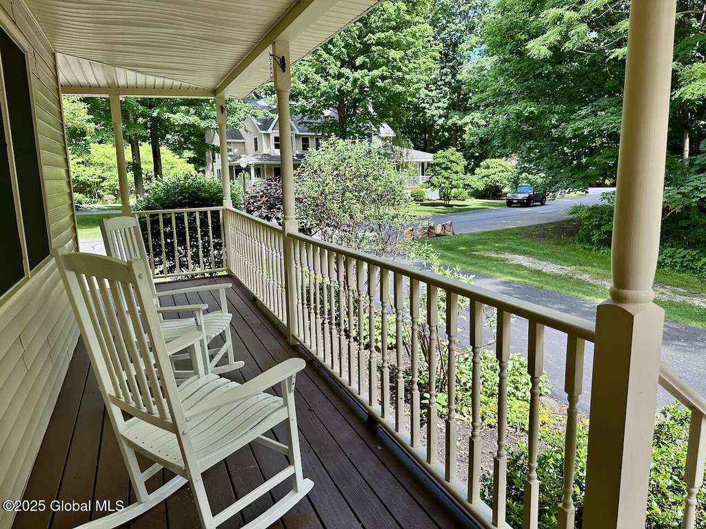 1 Inlander Road - Photo 2