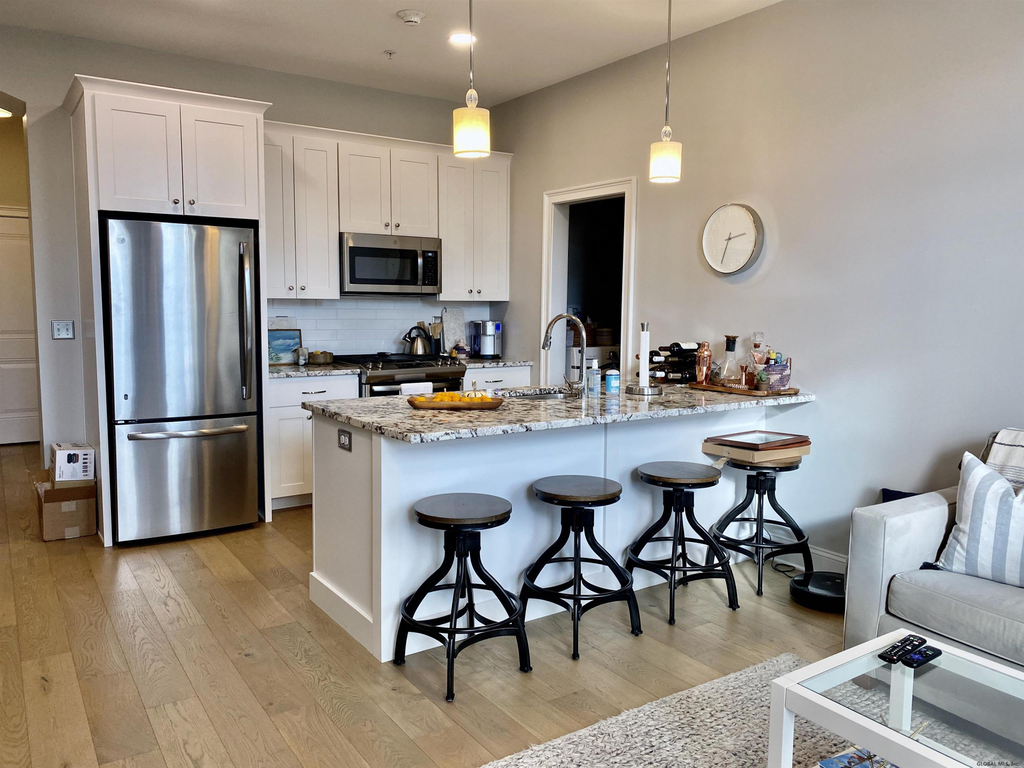 77 Van Dam Street - Photo 4