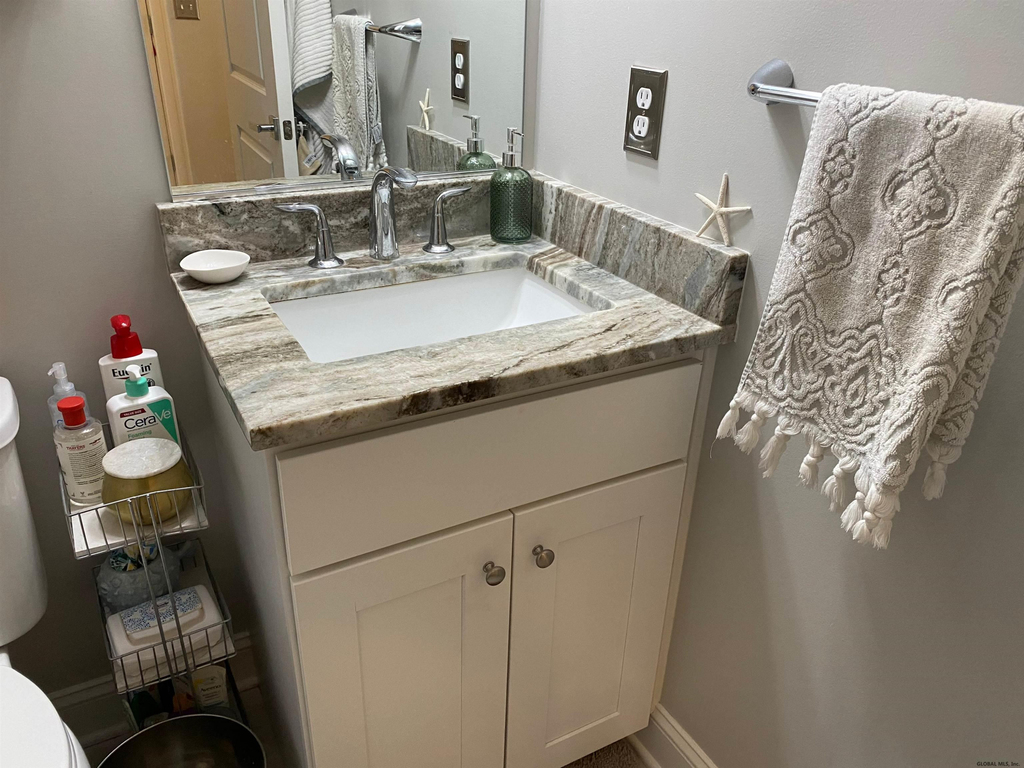 77 Van Dam Street - Photo 20