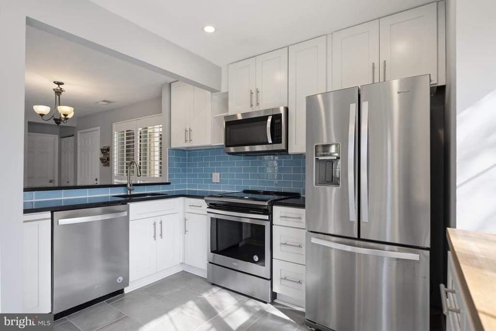6608 Jupiter Hills Circle - Photo 14