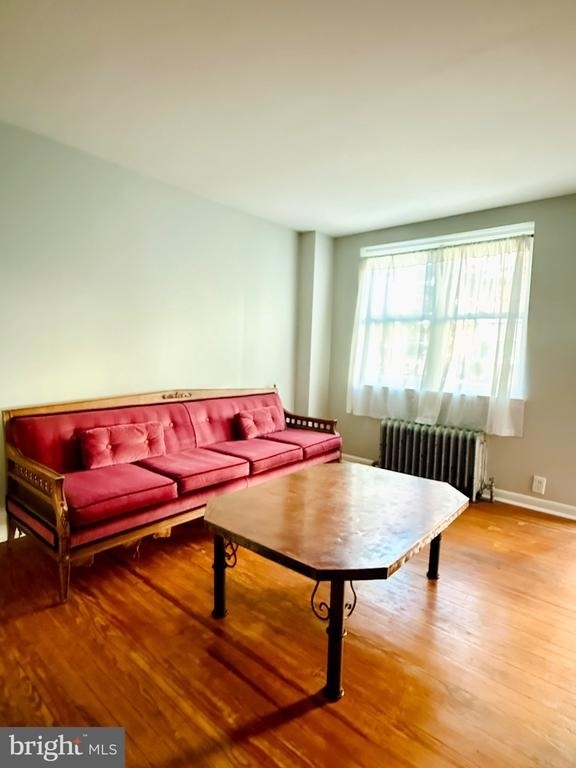 1215 S Marshall Street - Photo 2