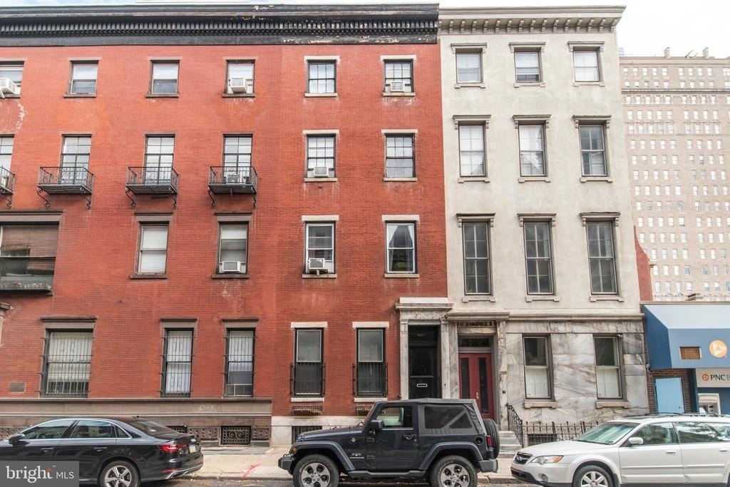 1807 Spruce Street - Photo 11