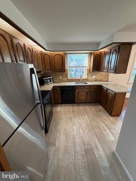 1711 Robinson Avenue - Photo 8