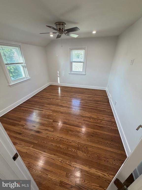1711 Robinson Avenue - Photo 16