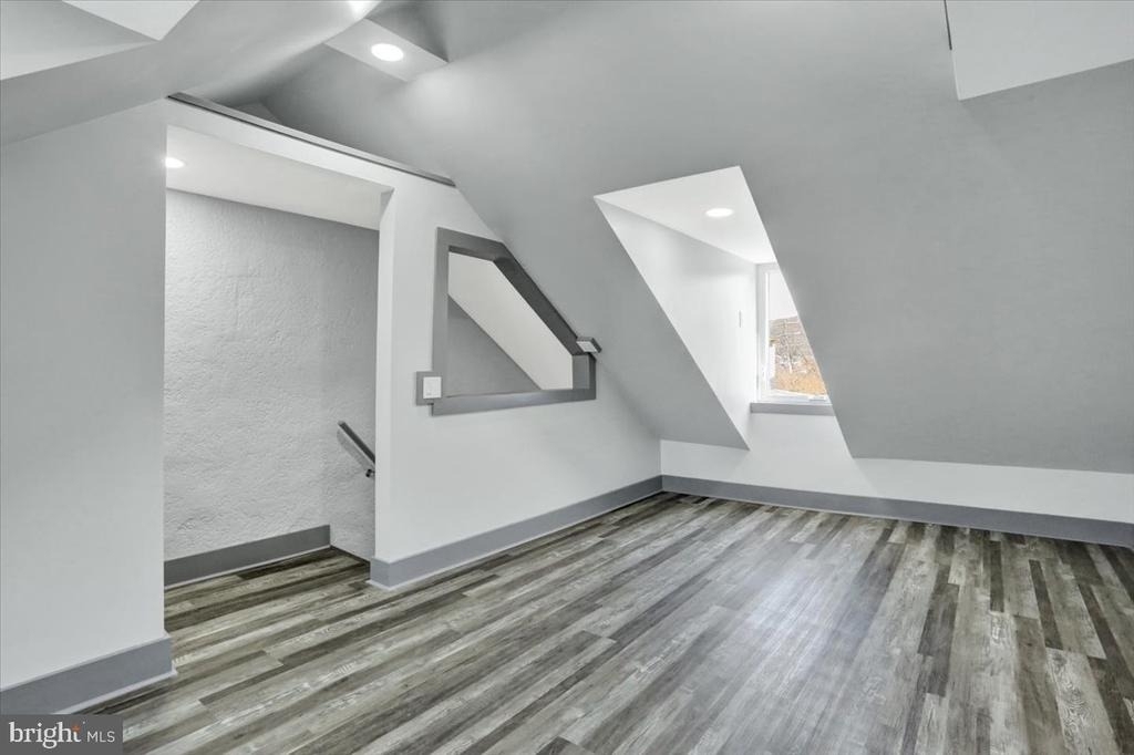 553 Wunder Street - Photo 16