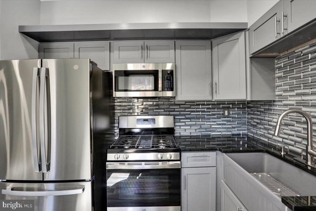 553 Wunder Street - Photo 4