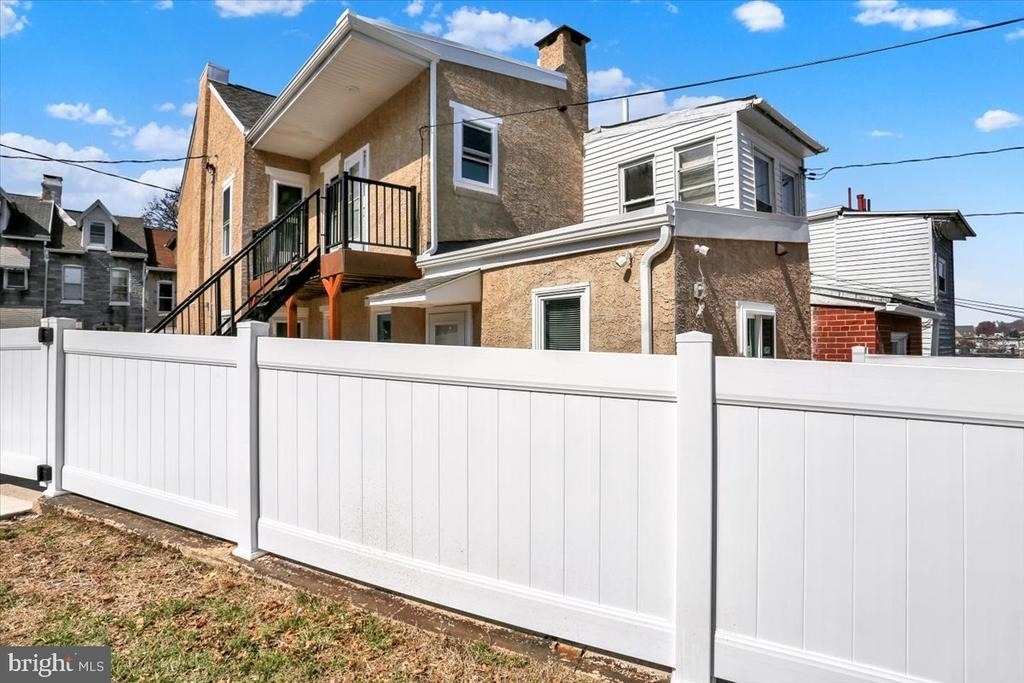 553 Wunder Street - Photo 17