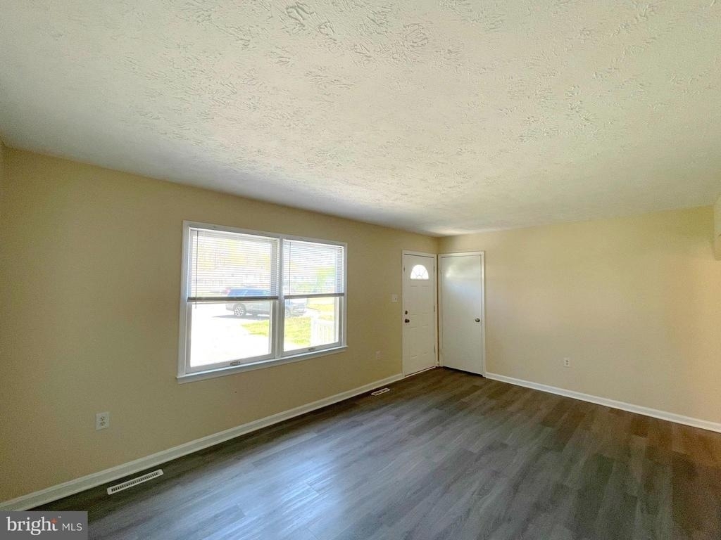 45743 Dee Court - Photo 2