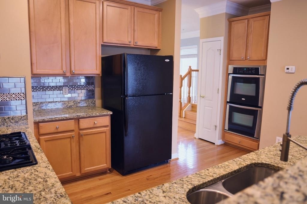 4324 Talmadge Circle - Photo 2