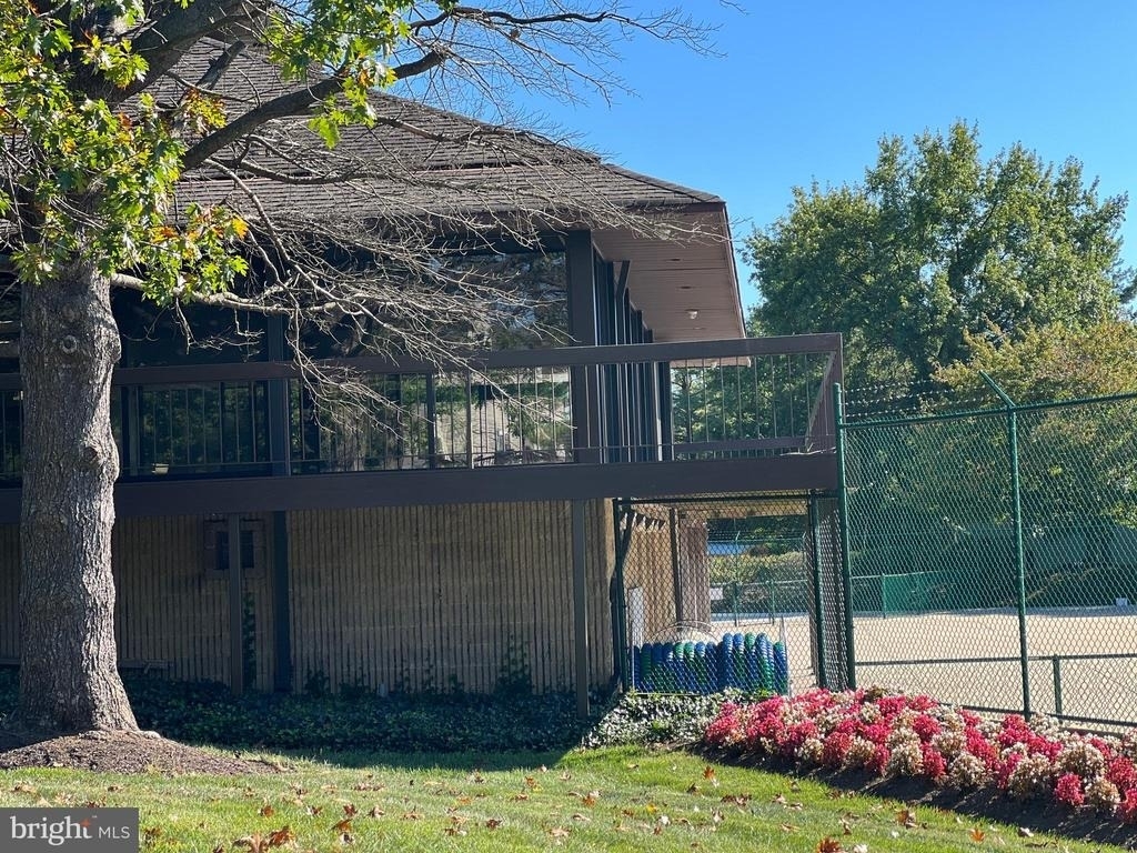 18336 Streamside Drive - Photo 36