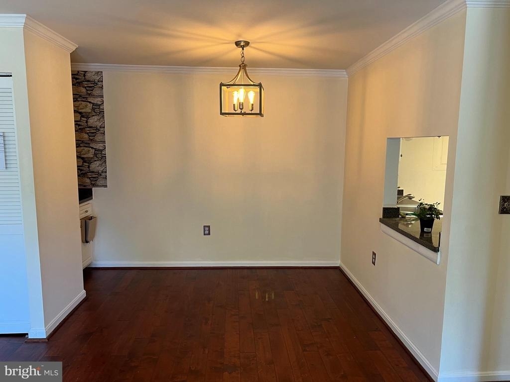 18336 Streamside Drive - Photo 2