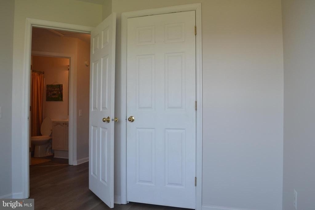 7104 Collinsworth Place - Photo 11