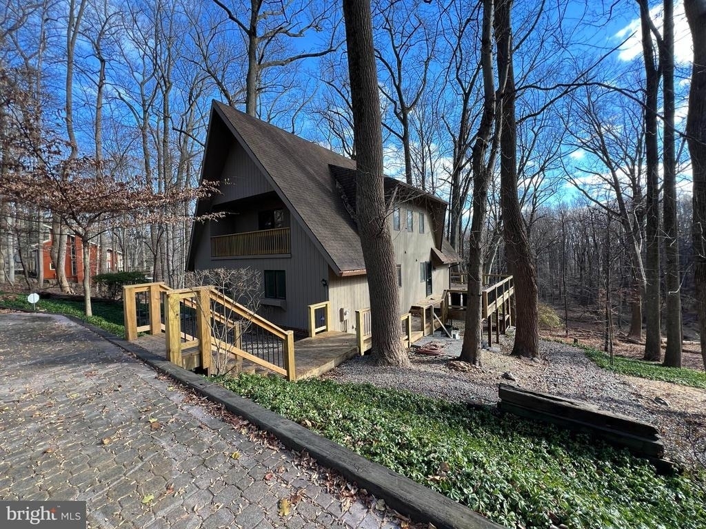 12889 Eagles View Road - Photo 0