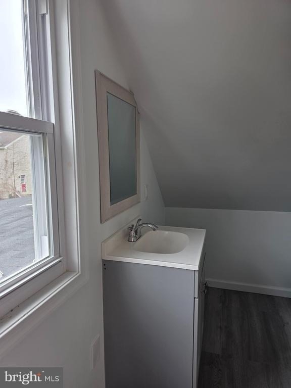 46 Lincoln Street - Photo 15