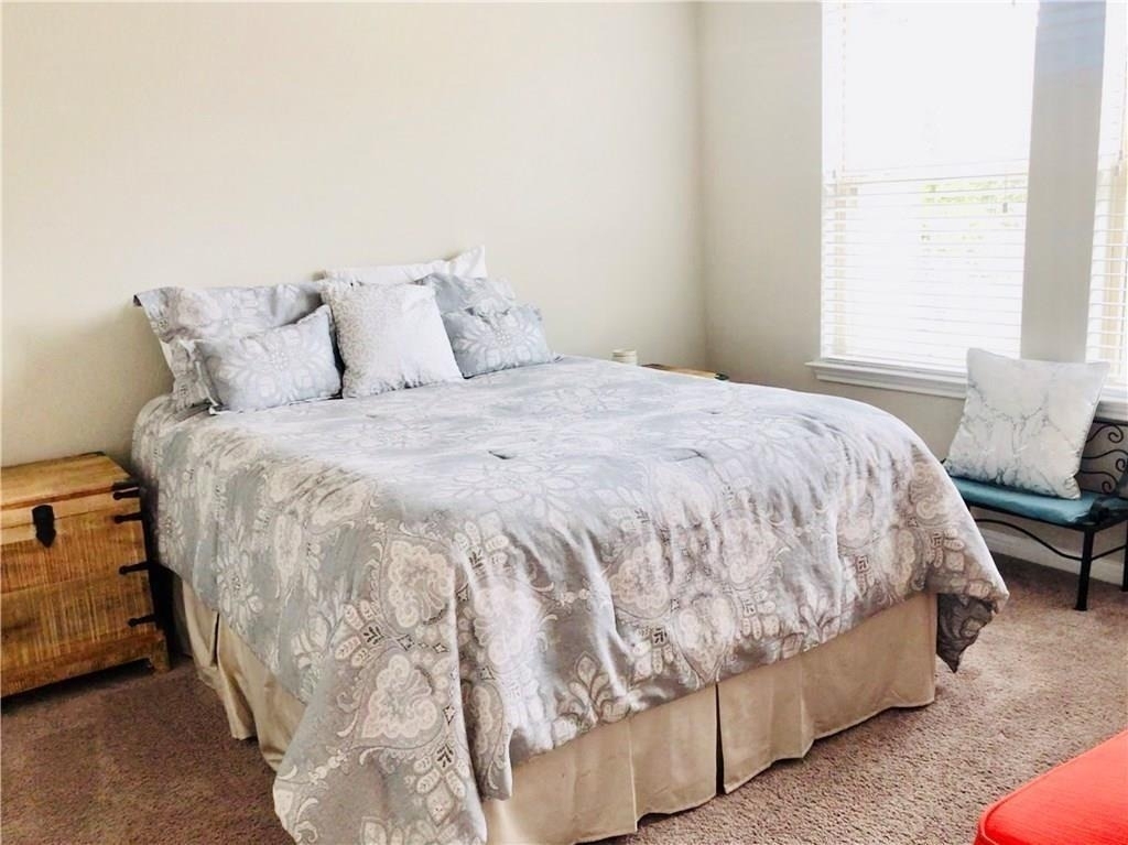 2304 S Lakeline Blvd - Photo 12