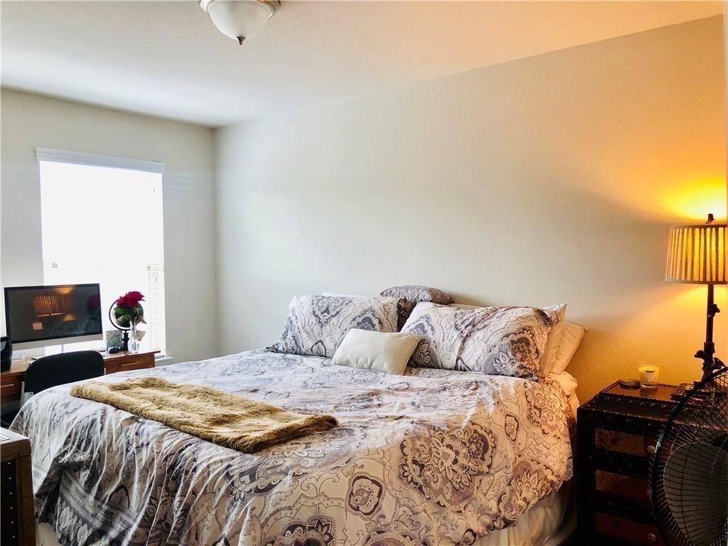 2304 S Lakeline Blvd - Photo 11