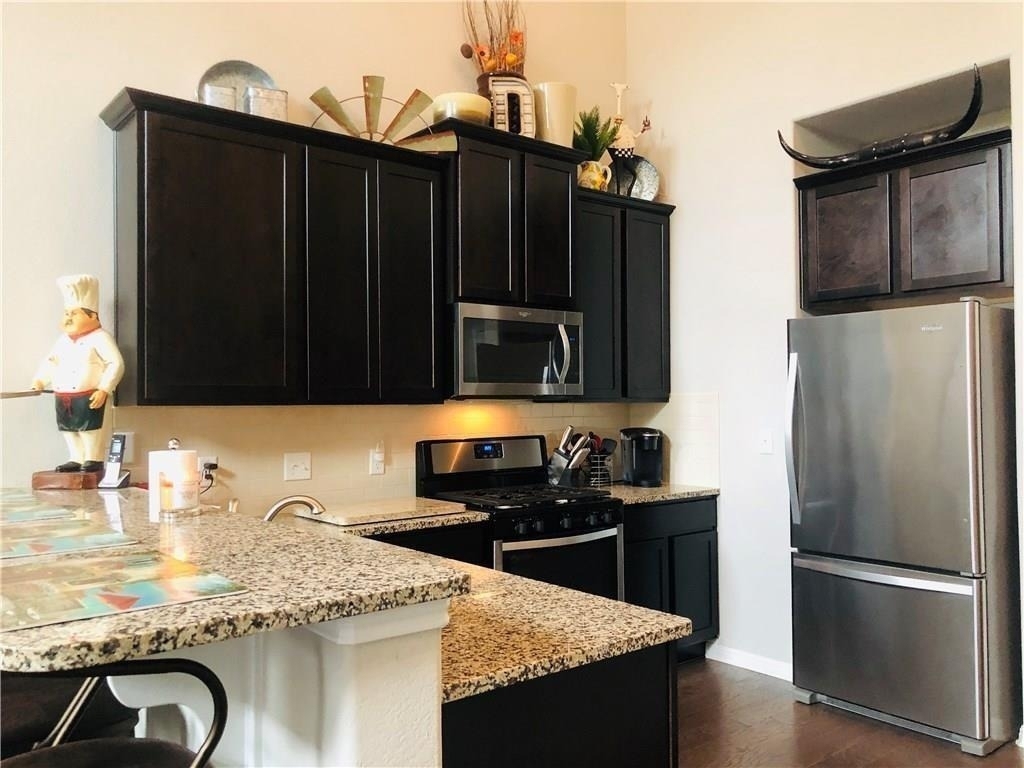 2304 S Lakeline Blvd - Photo 5