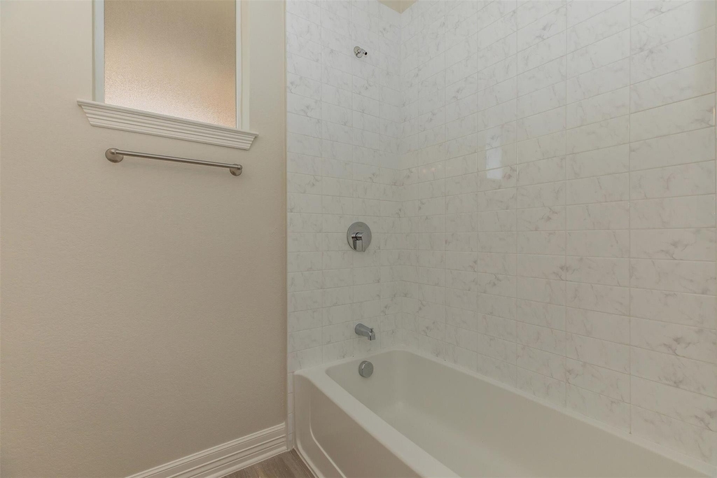1201 W Whitestone Blvd - Photo 13