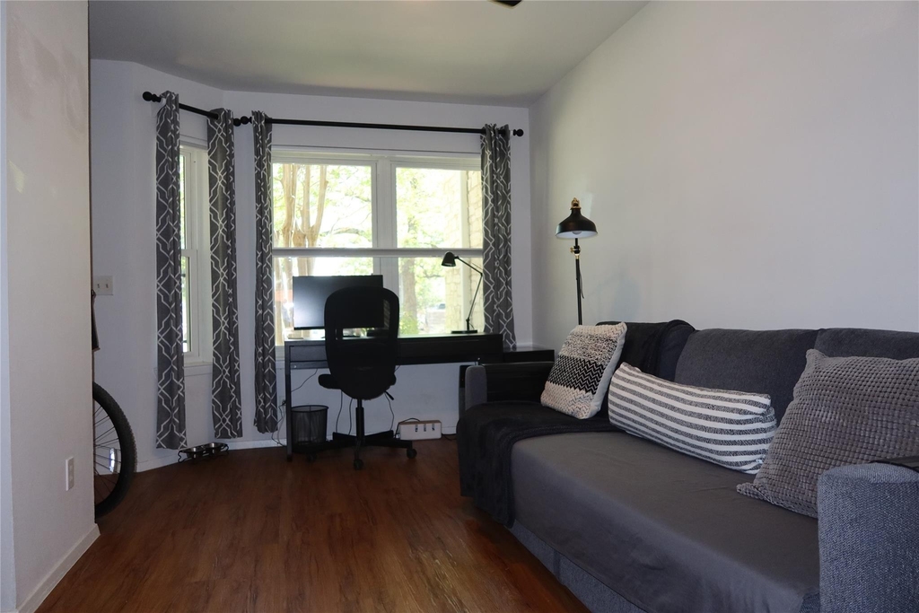 3400 Speedway St - Photo 7
