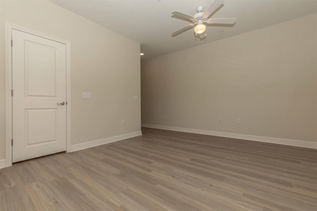 1201 W Whitestone Blvd Blvd - Photo 4
