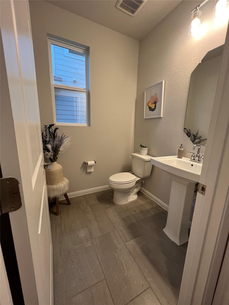 107 Hornbill Dr - Photo 3