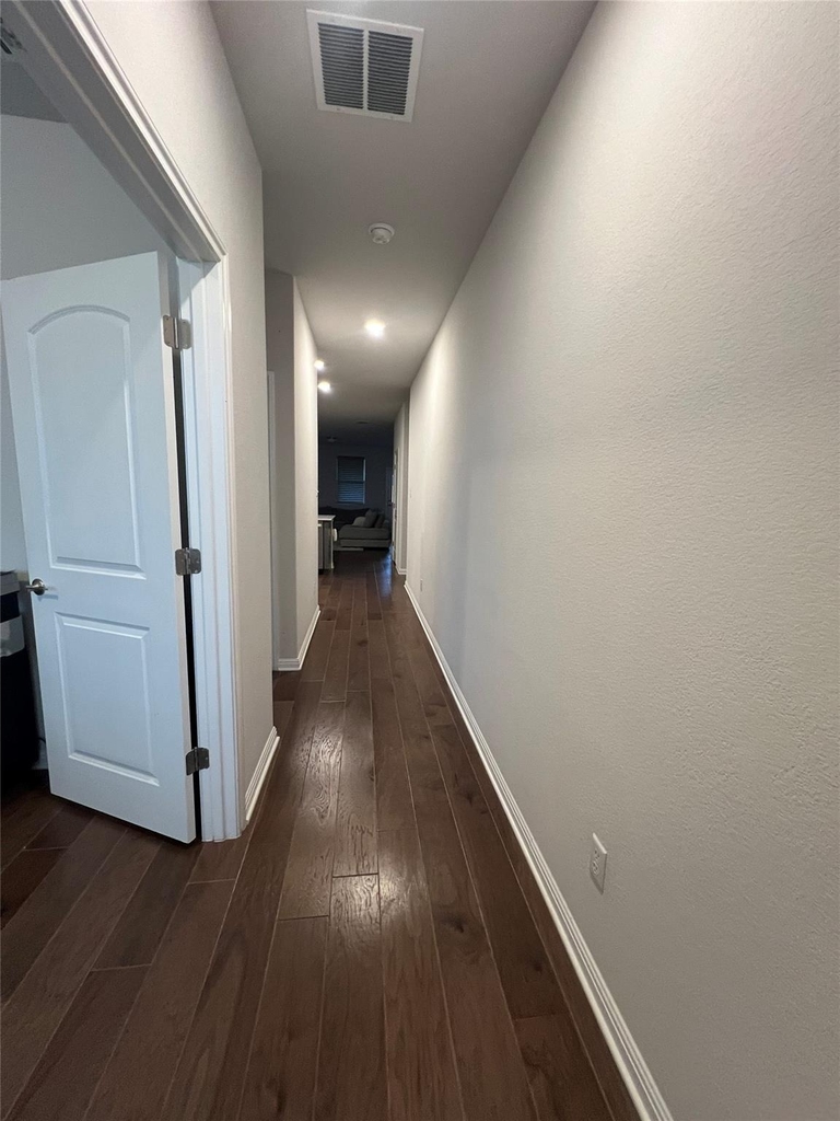107 Hornbill Dr - Photo 2