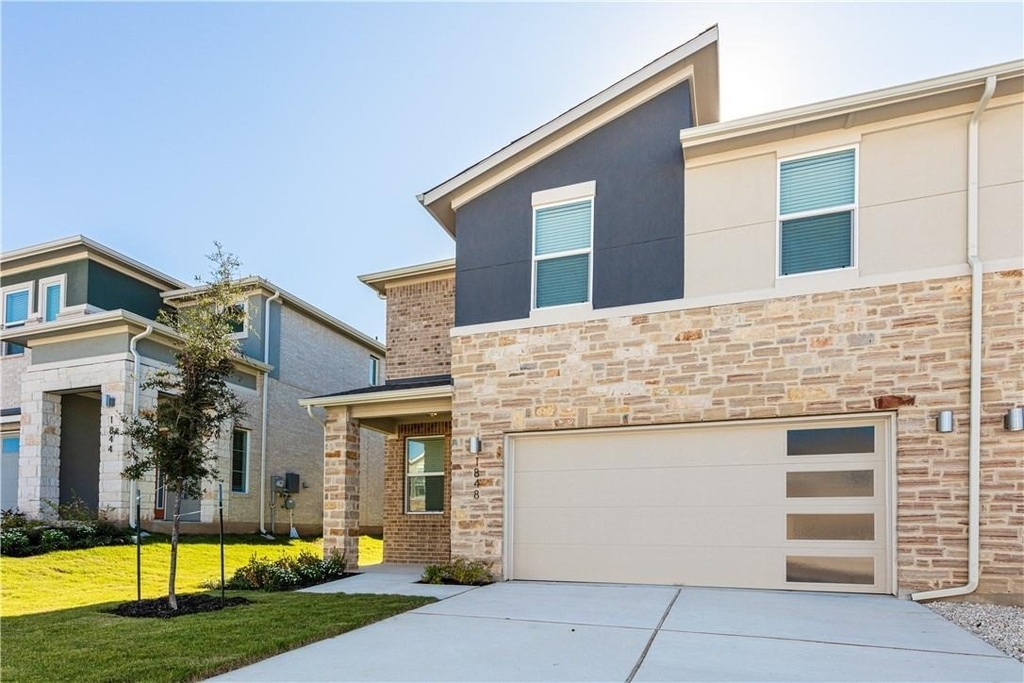 1848 Bonham Ln - Photo 1