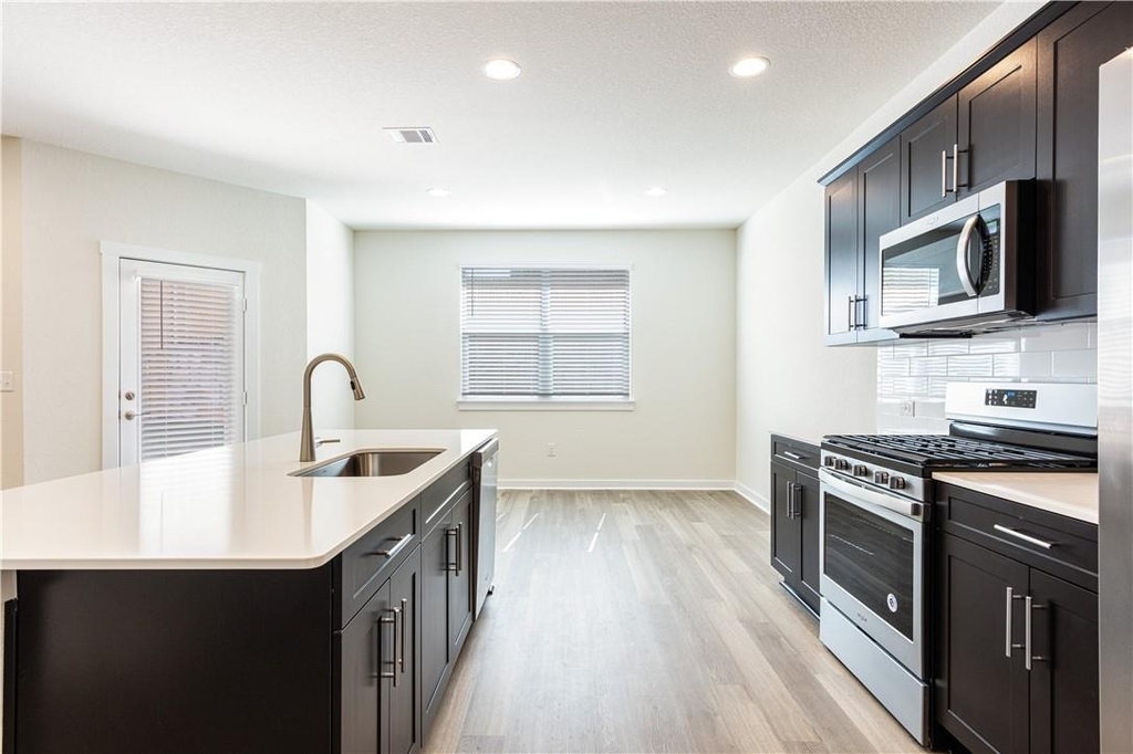 1848 Bonham Ln - Photo 6