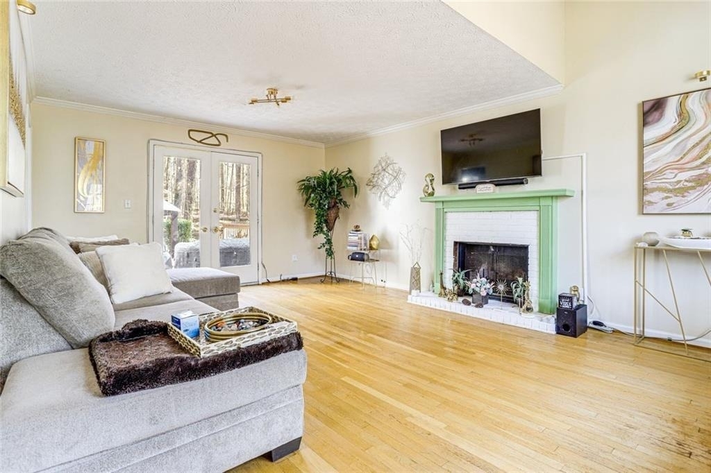 3595 Chastain - Photo 7