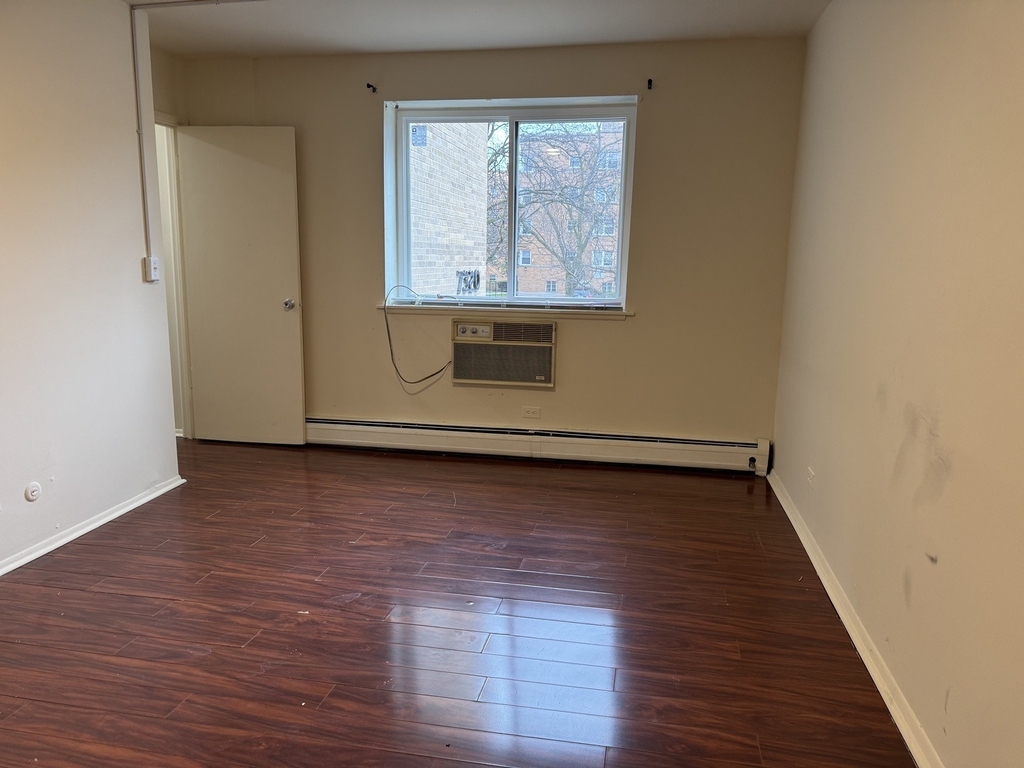 7320 N Rogers Avenue - Photo 12