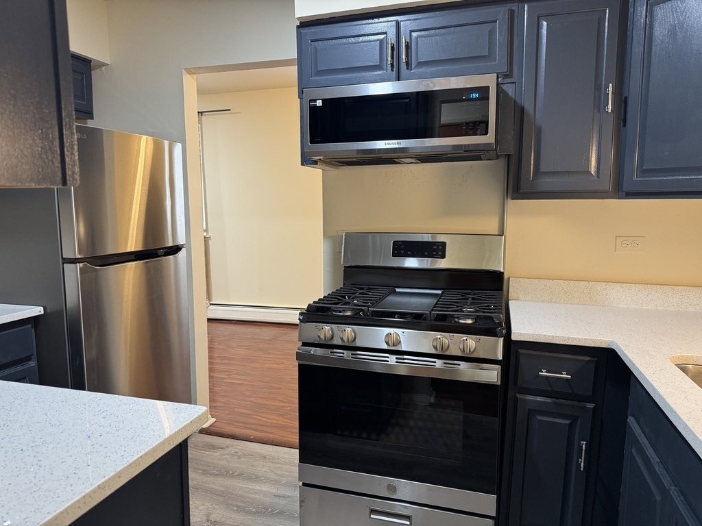 7320 N Rogers Avenue - Photo 1