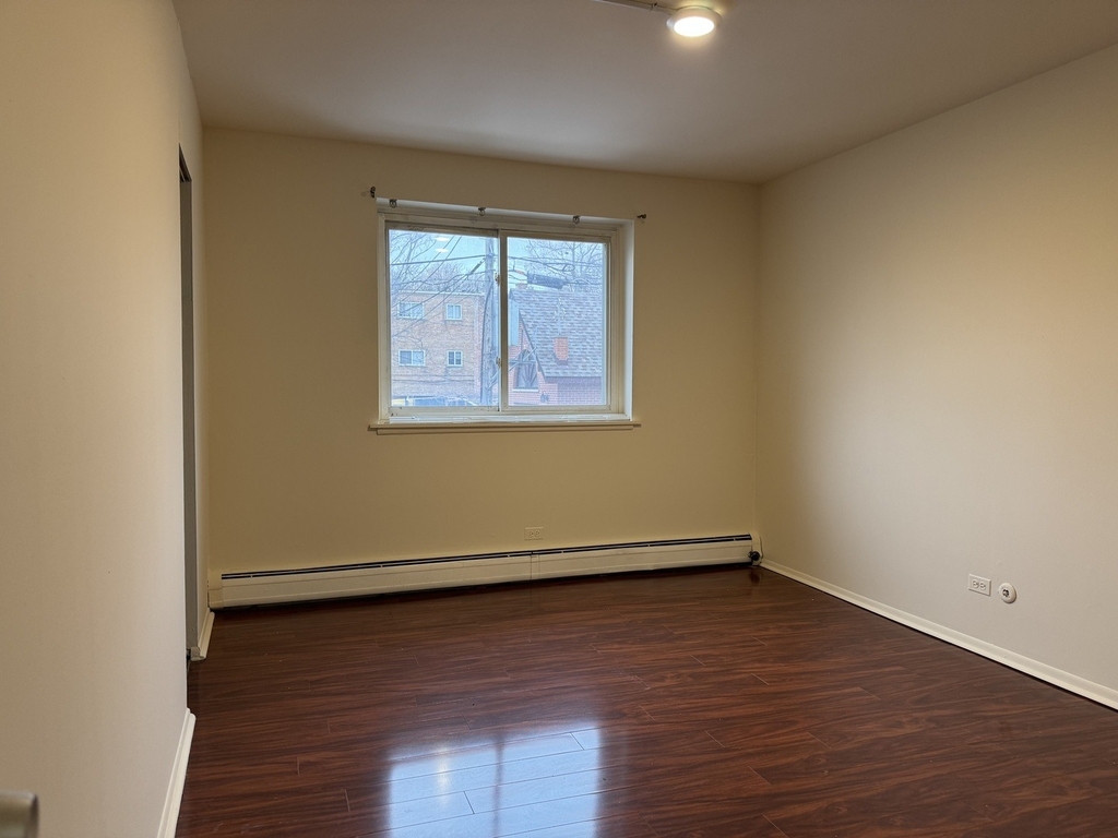 7320 N Rogers Avenue - Photo 10