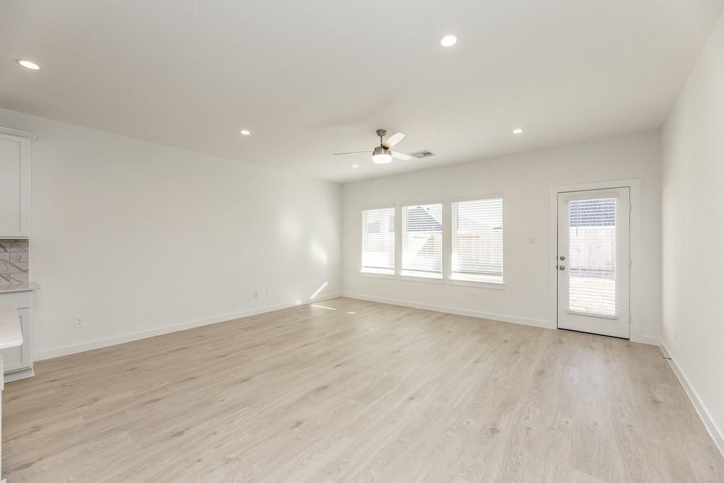 31719 Kellan Grove Court - Photo 5