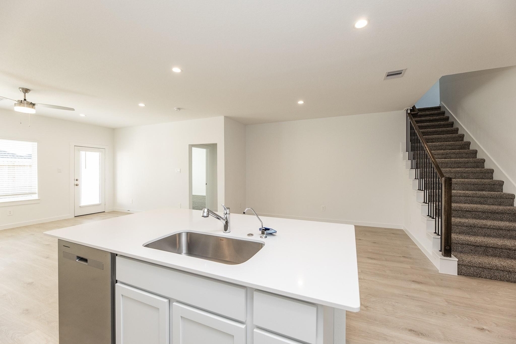31719 Kellan Grove Court - Photo 11