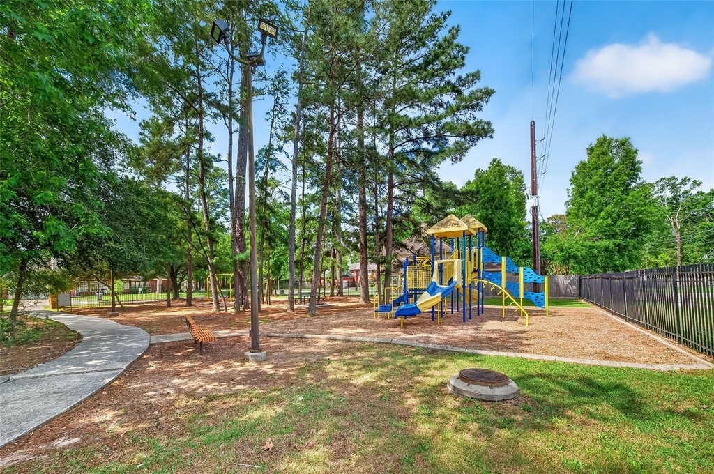 31722 Royal Woods Court - Photo 46